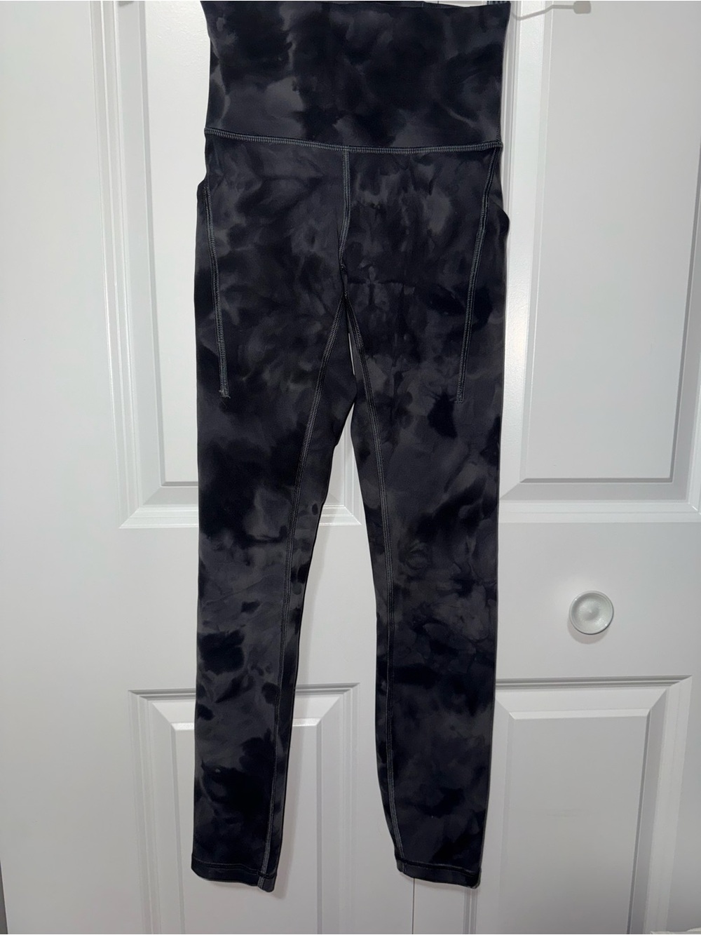 lululemon athletica Diamond Dye Align - size 2